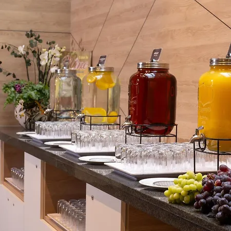 Holiday Inn Frankfurt Airport By Ihg-3